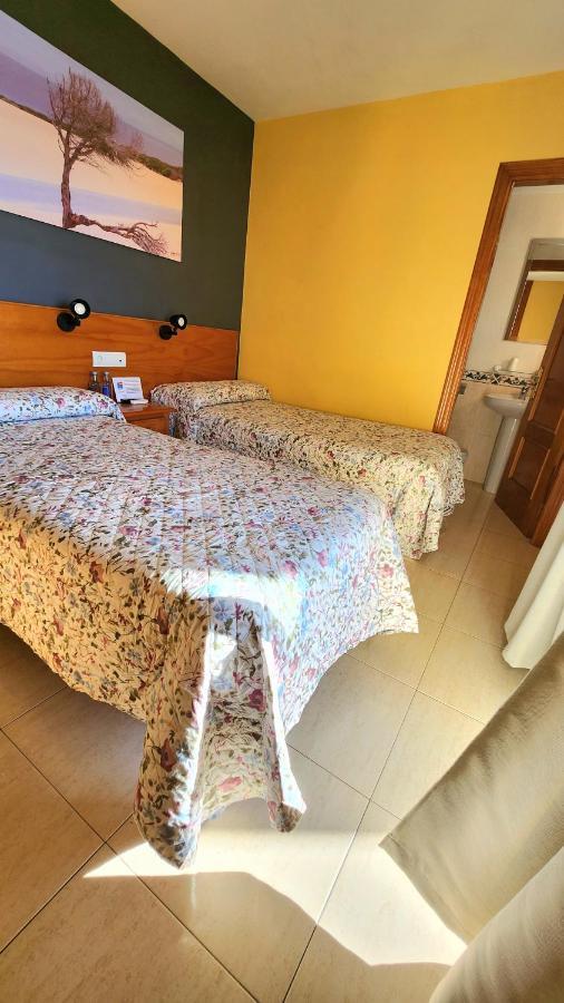 Hostal La Estacion Бенахарафе Екстериор снимка