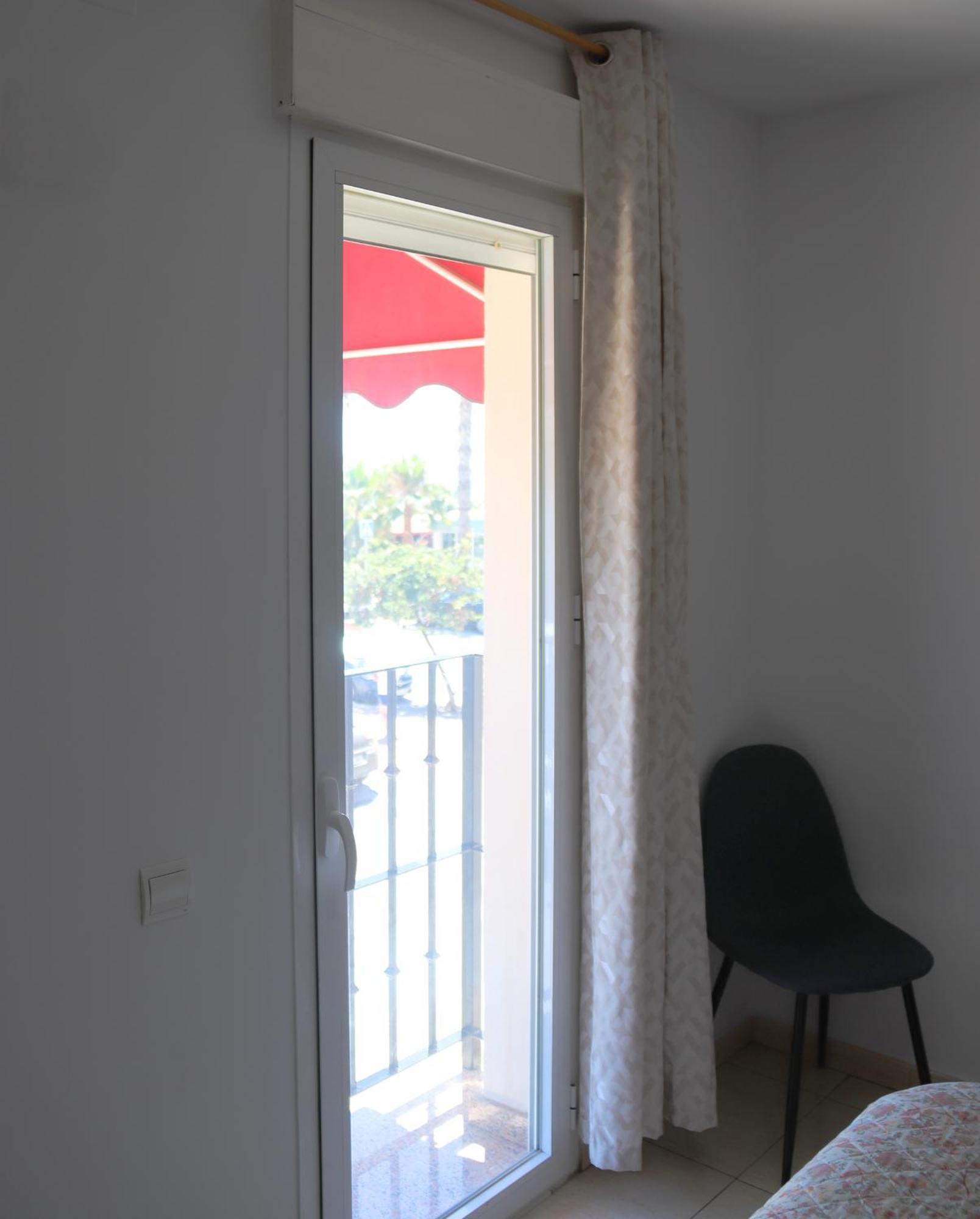 Hostal La Estacion Бенахарафе Екстериор снимка